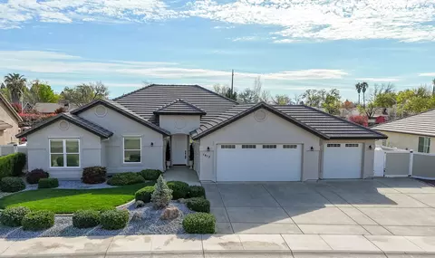 1915 Jolie Way, Redding, CA 96003