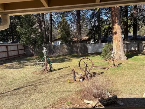 Exterior - 20190 Mapleleaf St, Burney, CA 96013 photo 5 of 8