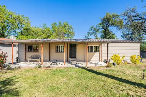 6885 Genes Ln, Anderson, CA 96007