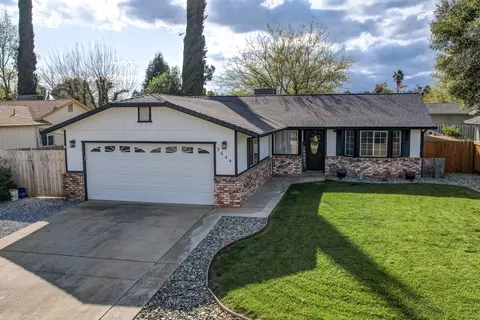 3644 Dune St, Redding, CA 96002 photo 6