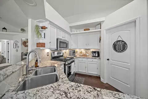 3386 Lyndsey Ln, Anderson, CA 96007 photo 4