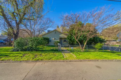 Exterior - 391 Smile Pl, Redding, CA 96001 photo 10 of 10