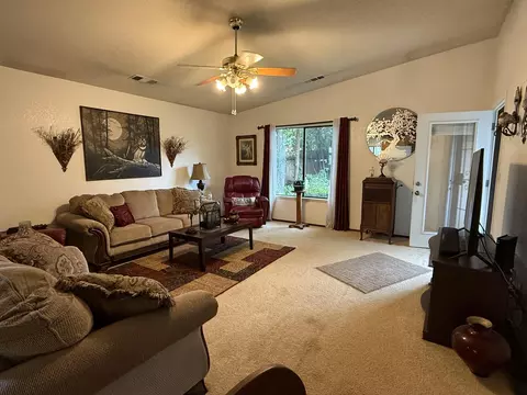 2005 Lazare Path, Redding, CA 96001 photo 6