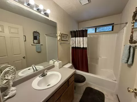 2005 Lazare Path, Redding, CA 96001 photo 14