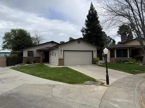 2005 Lazare Path, Redding, CA 96001 photo 2