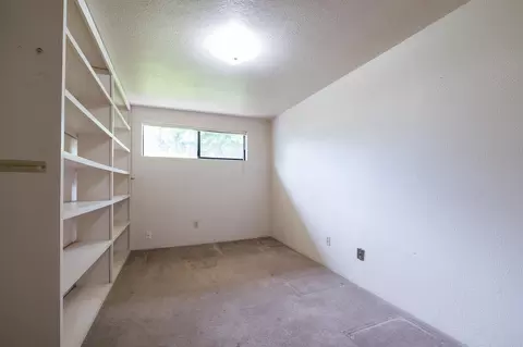 Bedroom - 2855 Henderson Rd, Redding, CA 96002 photo 4 of 7