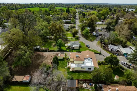 View/Area - 2855 Henderson Rd, Redding, CA 96002 photo 5 of 5