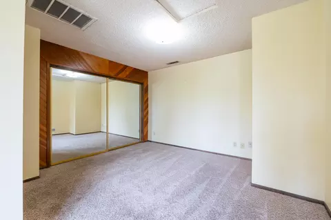 Bedroom - 2855 Henderson Rd, Redding, CA 96002 photo 1 of 7