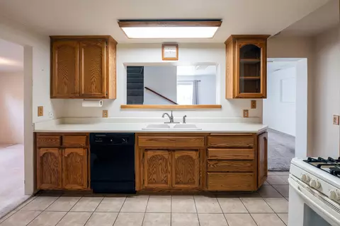 Kitchen - 2855 Henderson Rd, Redding, CA 96002 photo 1 of 3