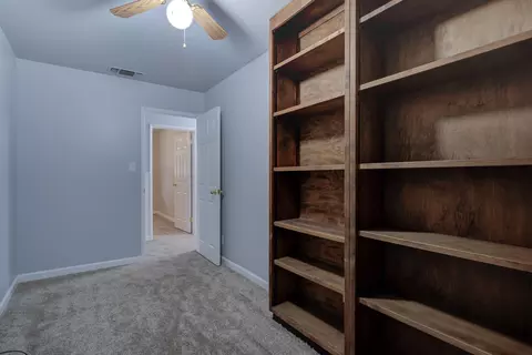 Bedroom - 2296 Washington Ave, Redding, CA 96001 photo 2 of 8