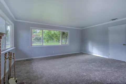 Living - 2296 Washington Ave, Redding, CA 96001 photo 1 of 7