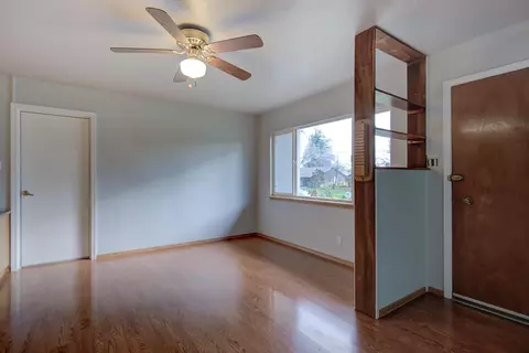 Living - 2296 Washington Ave, Redding, CA 96001 photo 7 of 7