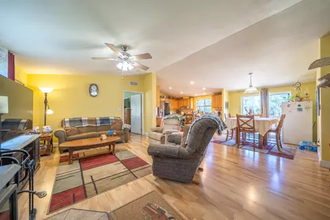 5595 Dover Dr, Anderson, CA 96007 photo 7