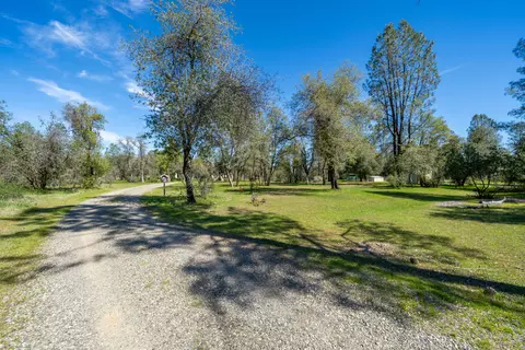 5595 Dover Dr, Anderson, CA 96007 photo 58