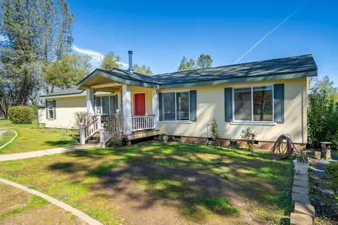 5595 Dover Dr, Anderson, CA 96007 photo 2