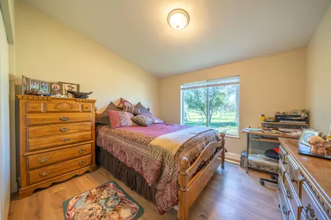 5595 Dover Dr, Anderson, CA 96007 photo 24
