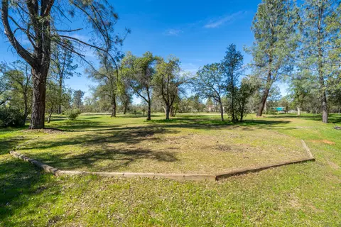 5595 Dover Dr, Anderson, CA 96007 photo 48