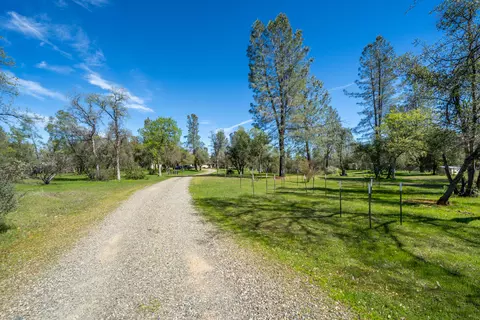 5595 Dover Dr, Anderson, CA 96007 photo 59