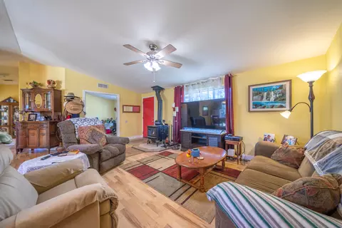 5595 Dover Dr, Anderson, CA 96007 photo 8