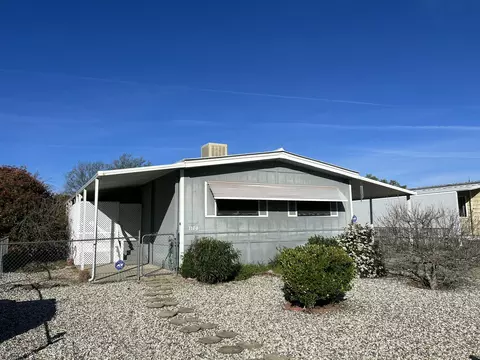 1160 Fox Den Dr, Redding, CA 96003