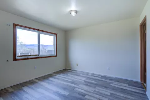 Bedroom - 45264 State Highway 299e, Mcarthur, CA 96056 photo 17 of 20