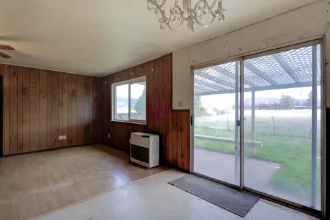 Living - 45264 State Highway 299e, Mcarthur, CA 96056 photo 6 of 16