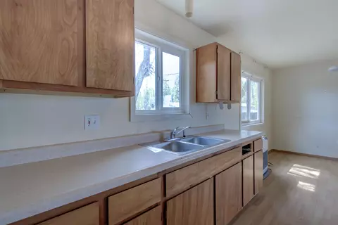 Kitchen - 45264 State Highway 299e, Mcarthur, CA 96056 photo 9 of 10