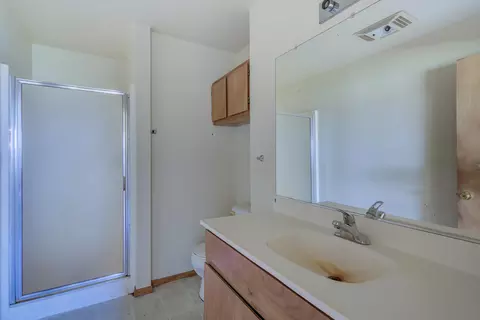 Bath - 45264 State Highway 299e, Mcarthur, CA 96056 photo 12 of 13