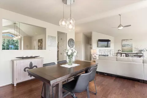 Dining - 3140 Riesling Path, Redding, CA 96001 photo 3 of 3