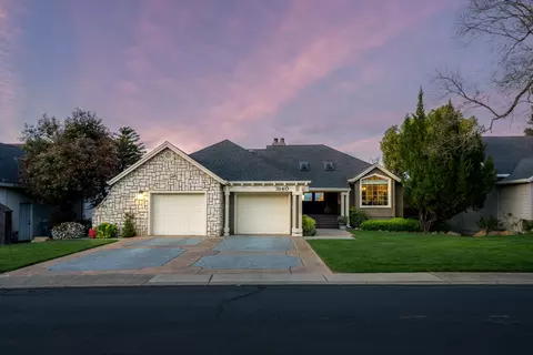 3140 Riesling Path, Redding, CA 96001