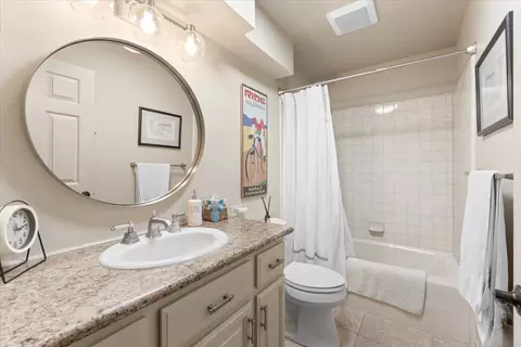 Bath - 3140 Riesling Path, Redding, CA 96001 photo 7 of 7