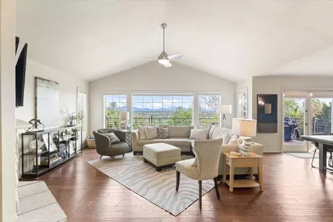 Living - 3140 Riesling Path, Redding, CA 96001 photo 3 of 5