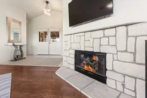 Entry Way - 3140 Riesling Path, Redding, CA 96001 photo 2 of 3