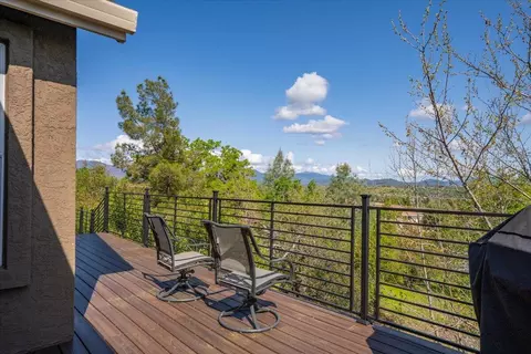 Exterior - 3140 Riesling Path, Redding, CA 96001 photo 12 of 26
