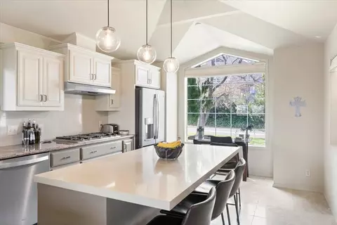 Kitchen - 3140 Riesling Path, Redding, CA 96001 photo 6 of 6