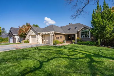 Exterior - 3140 Riesling Path, Redding, CA 96001 photo 8 of 26