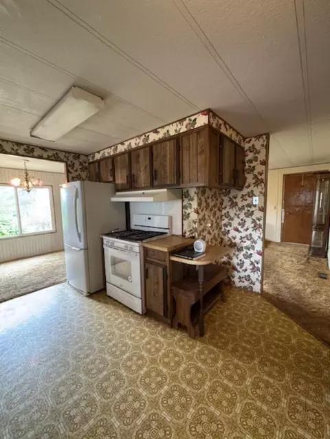 14073 Old Oregon Trl, Redding, CA 96003 photo 8