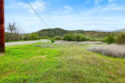 16010 North St, Redding, CA 96001 photo 2