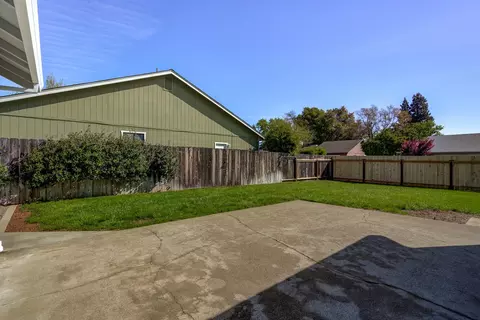 1680 Morningsun Dr, Redding, CA 96002 photo 28