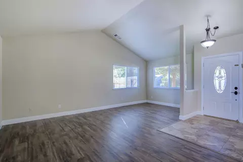 1680 Morningsun Dr, Redding, CA 96002 photo 4