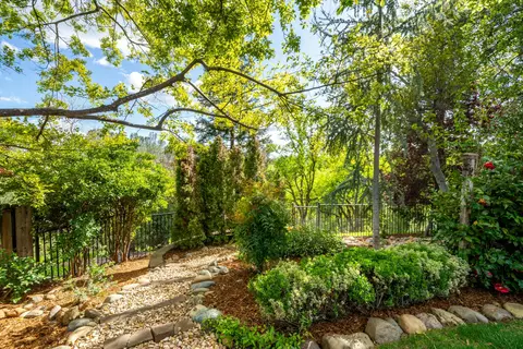 3519 Wasatch Dr, Redding, CA 96001 photo 46