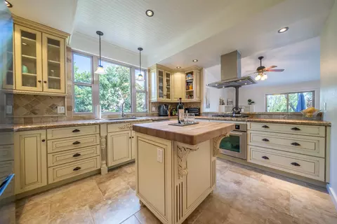 3519 Wasatch Dr, Redding, CA 96001 photo 16