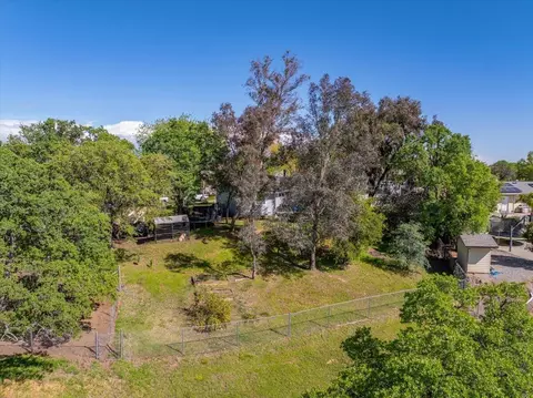 Exterior - 14425 Mesa Ct, Red Bluff, CA 96080 photo 8 of 9