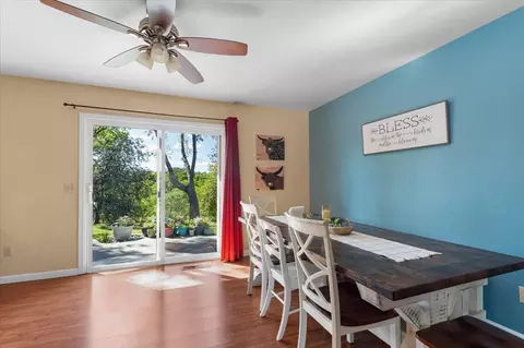 Dining - 14425 Mesa Ct, Red Bluff, CA 96080 photo 2 of 2