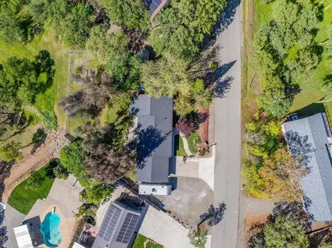 View/Area - 14425 Mesa Ct, Red Bluff, CA 96080 photo 5 of 7