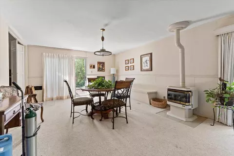 Dining - 3708 Traverse St, Redding, CA 96002 photo 3 of 4
