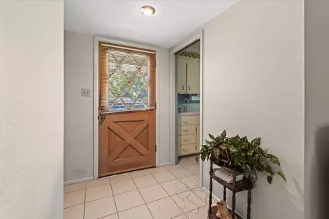 Entry Way - 3708 Traverse St, Redding, CA 96002 photo 1 of 2