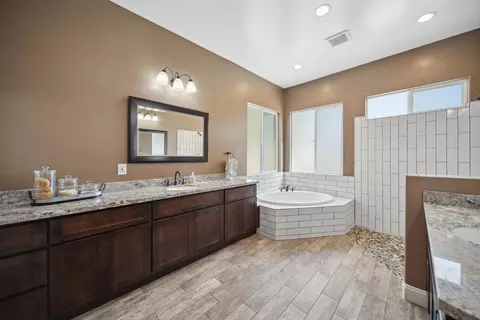 819 Bellagio Ter, Redding, CA 96003 photo 18