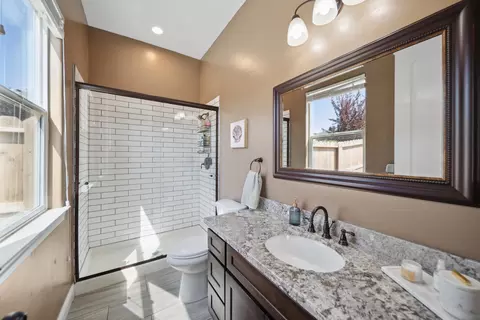 819 Bellagio Ter, Redding, CA 96003 photo 26