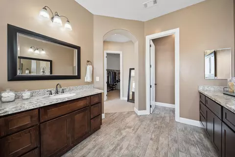 819 Bellagio Ter, Redding, CA 96003 photo 17